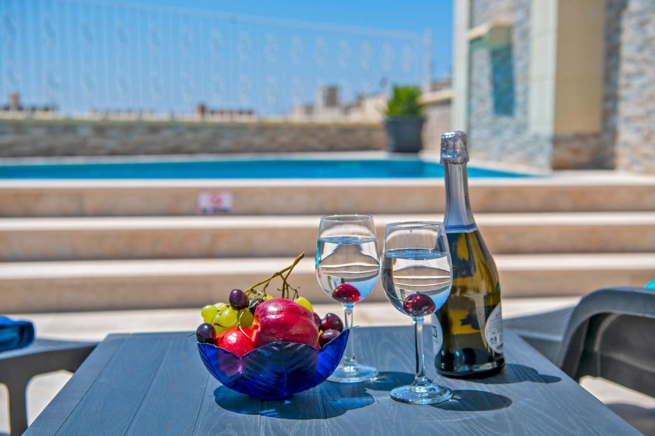 Ta' Dun Martin And Taz-Zija Bed And Breakfast Nadur Exterior photo